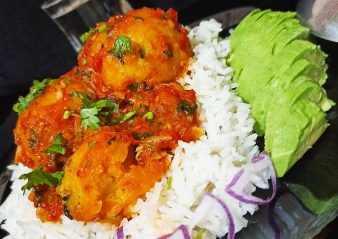 Steps to Make Delicious Green bananas(matoke) balls served with rice