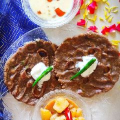Water chestnut and Sweet Potato Skillet Cakes (शिंगाडा आणि रताळ्याचे थालीपीठ) A picture of Water chestnut and Sweet Potato Skillet Cakes (शिंगाडा आणि रताळ्याचे थालीपीठ).