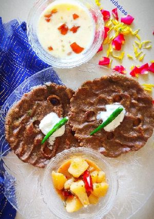 A picture of Water chestnut and Sweet Potato Skillet Cakes (शिंगाडा आणि रताळ्याचे थालीपीठ).