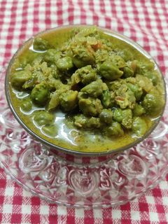 ओल्या चण्याची उसळ (Olya Chanyachi Usal Recipe In Marathi) रेसिपी चे मुख्य फोटो