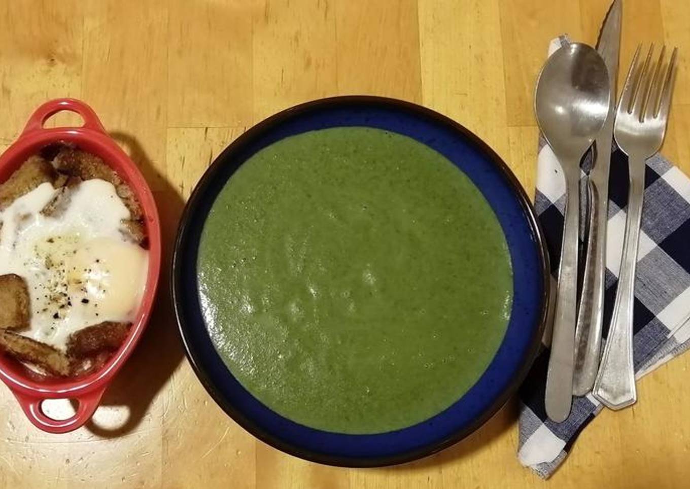 Crema de espinacas y cazuelas de mozzarella