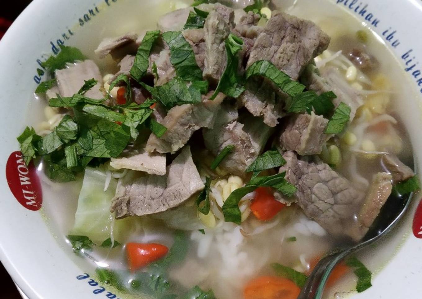 Soto daging sapi kuah bening
