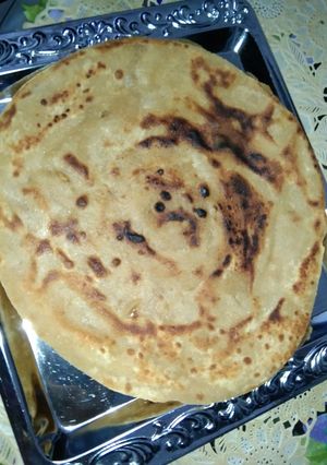 A picture of Khasta karara paratha.