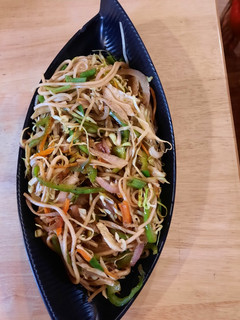 वेज चाउमीन (veg chowmein recipe in Hindi) रेसिपी मुख्य फोटो
