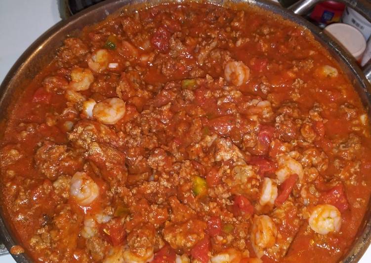 Recipe of Speedy Shrimp and italian sausage spaghetti