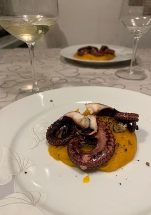 Foto di Polpo alla piastra e crema di zucca