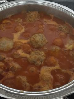 Una foto de Albóndigas en salsa de tomate