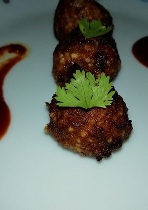 A picture of Crunchy juicy sago vada.