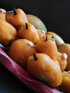 আম সুজির মিষ্টি (Amm sujir misty recipe in Bengali) রেসিপির প্রধান ছবি