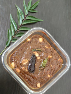 புளியோகரெ கொஜ்ஜு (Puliyogare gojju) செய்முறை முக்கிய புகைப்படம்