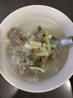 桂竹筍排骨湯(簡單料理)(家常好湯) 的食譜成品照片
