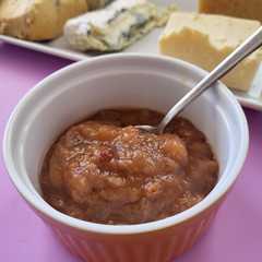 Una foto de Chutney de ruibarbo y manzana