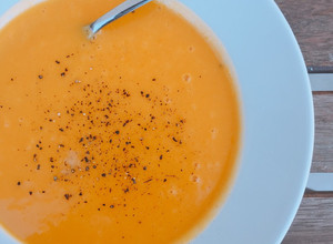 Foto principal de Puré de calabaza, patata, zanahoria y puerro