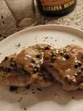 Solomillo de cerdo con salsa de ratafía y pimienta negra