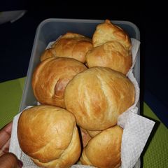 A picture of Buns.