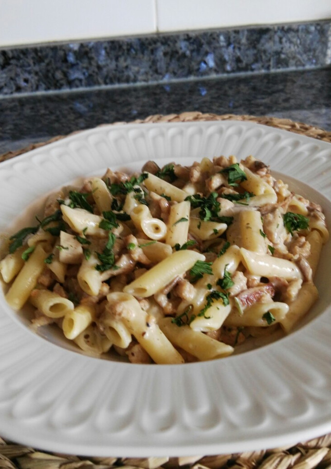 Una foto de Macarrones con setas y soja