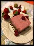 Fit-cheesecake ai lamponi e fragole