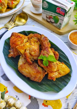 Foto resep Ayam Ungkep Santan Goreng