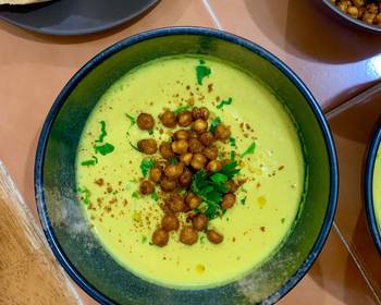 Ultimate Prepare Recipe Golden Soup Turmeric and Cauliflower Soup with Crispy Chickpeas Practical Delicious