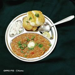 A picture of Pav bhaji.
