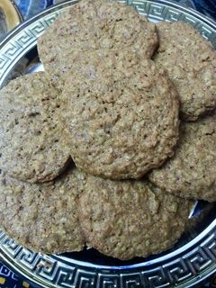 صورة لوصفة كوكيز الشوفان بالعسل الاسود 🍪