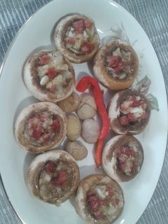 Una foto de Champiñones rellenos al horno