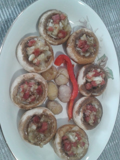 Una foto de Champiñones rellenos al horno