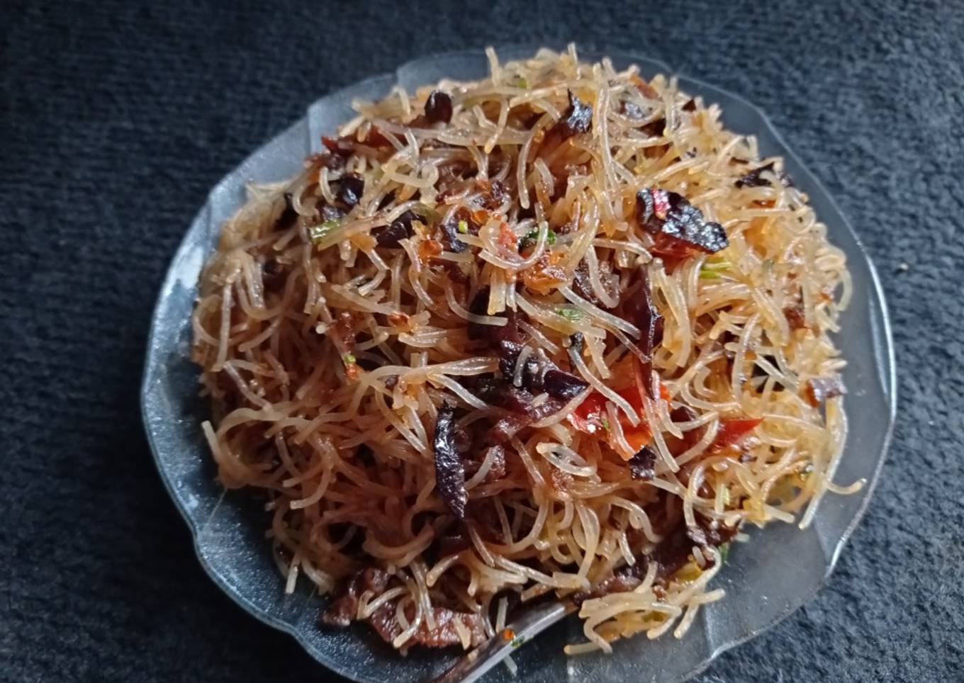 Bihun goreng jamur kuping