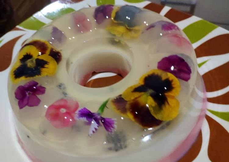Edible Flower Pudding Simple