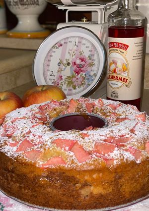 Foto di Torta di mele con alchermes e cacao amaro 🍎