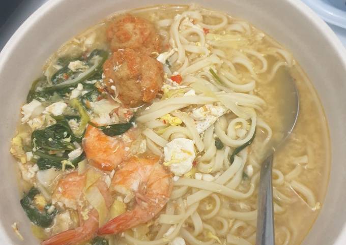 Resep Mie Telur Kuah Seafood Pedas Oleh Eka Indri Cookpad