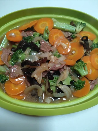 Cara Mudah Menyiapkan Resep Ca brokoli daging sapi yang Menggugah Selera Anti Ribet, Menggugah Selera