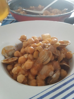 Una foto de Garbanzos marineros