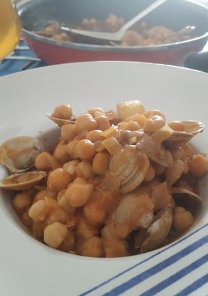 Una foto de Garbanzos marineros