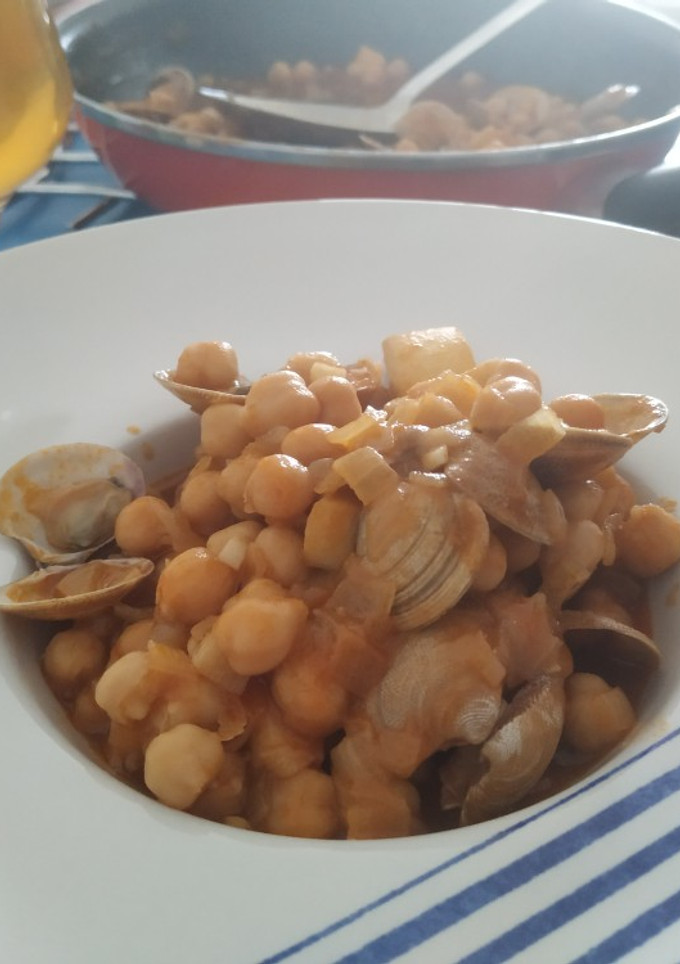 Una foto de Garbanzos marineros