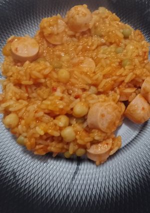 Una foto de Guiso de arroz con salchichas, garbanzos y zapallo anco