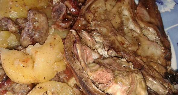 Cabezas de cordero al horno - Cocina aragonesa. Gastronomía de Aragón -  RedAragon