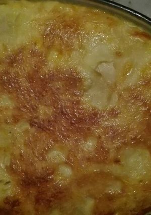 Una foto de Pastel de patatas relleno de beicon lonchas de queso Jamón York