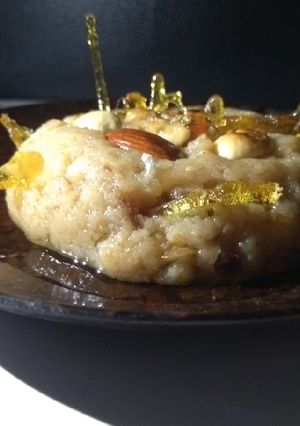 બ્રેડ વોલનટ હલવો (Bread Walnuts Halwa recipe in Gujarati) રેસીપી મુખ્ય ફોટો