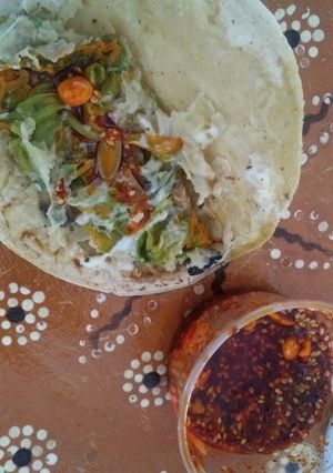 Una foto de Quesadillas de flor de calabaza con champiñones 🌺🍄