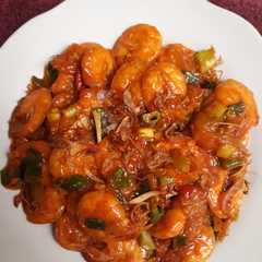 A picture of Udang Saus Padang.