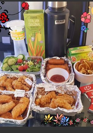 A picture of Picnic.