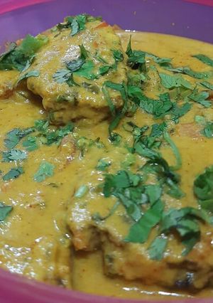 A picture of Curd Cashew Fish.