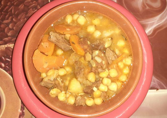 Guiso De Garbanzos Con Chorizo Colorado Y Carne Receta De Mate De