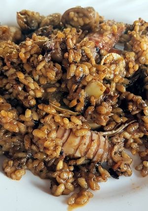 Foto principal de Arroz de Galeras y Alcachofas en fuego de leña
