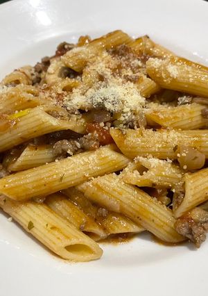 Foto resep Penne with Beef and Mushroom Bolognese Sauce