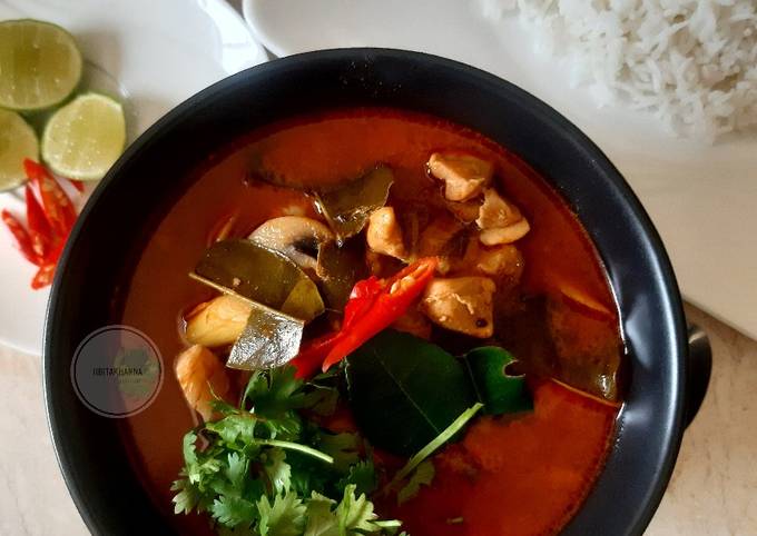 Thai Chicken Tom yum soup