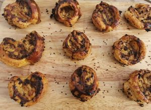 Une photo de Petits fours feuilletés au pesto de tomate et plantain psyllium