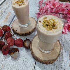 A picture of Lychee Smoothie (Litchi Smoothie).
