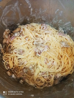 Una foto de Spaguettis a la carbonara